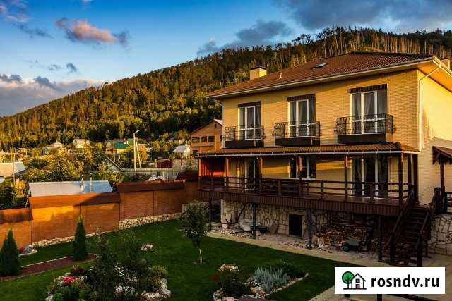 Коттедж 200 м² на участке 10 сот. в аренду посуточно в Тольятти Тольятти - изображение 1