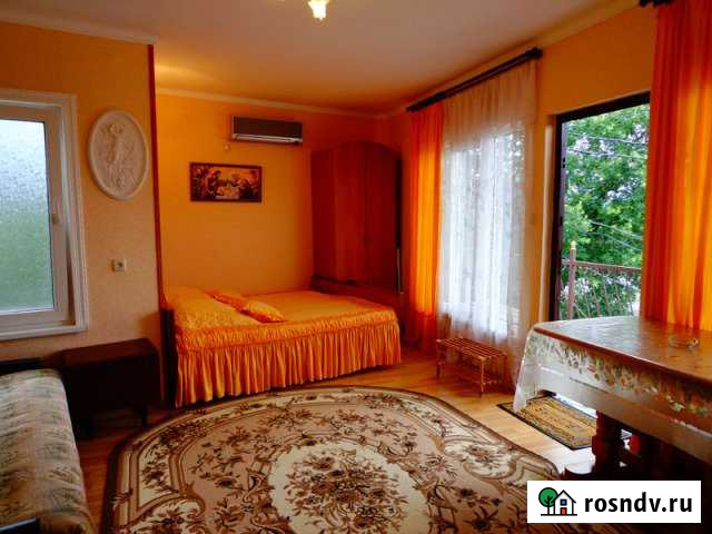 Квартира-студия, 25 м², 2/2 эт. в аренду посуточно в Алупке Алупка - изображение 1