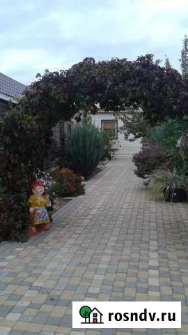 Комната 14 м² в 5-ком. кв., 1/1 эт. в аренду посуточно в Быково Волгоградской области Быково - изображение 1