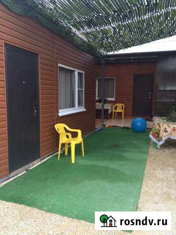 Комната 25 м² в 1-ком. кв., 1/1 эт. в аренду посуточно в Темрюке Темрюк - изображение 1