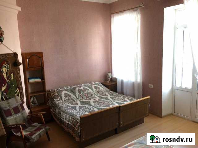 Комната 20 м² в 3-ком. кв., 2/4 эт. в аренду посуточно в Новороссийске Новороссийск - изображение 1