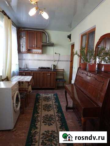 2-комнатная квартира, 50 м², 1/1 эт. в аренду на длительный срок в Ялте Ялта - изображение 1