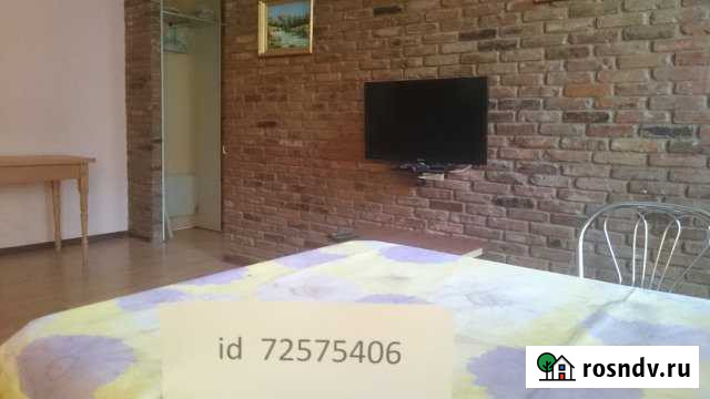 3-комнатная квартира, 60 м², 2/3 эт. в аренду посуточно в Керче Керчь - изображение 1