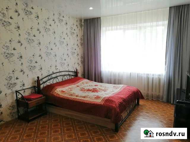 1-комнатная квартира, 33 м², 2/5 эт. в аренду посуточно в Когалыме Когалым - изображение 1