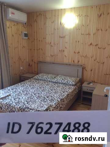 Коттедж 36 м² на участке 4.5 сот. в аренду посуточно в Витязево Витязево - изображение 1