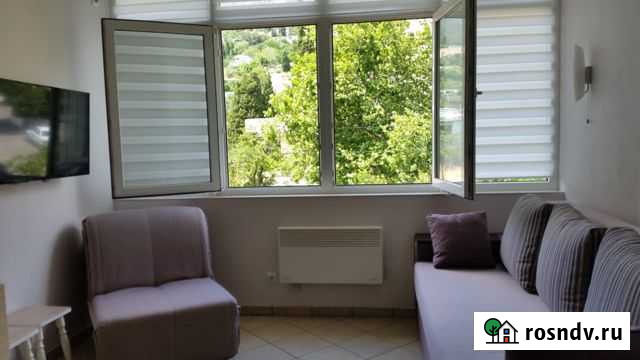 Квартира-студия, 27 м², 5/5 эт. в аренду посуточно в Гаспре Гаспра - изображение 1