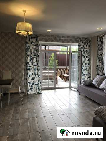 Коттедж 120 м² на участке 2.5 сот. в аренду посуточно в Магнитогорске Магнитогорск - изображение 1