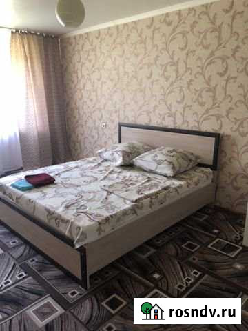 1-комнатная квартира, 38 м², 1/5 эт. в аренду посуточно в Альметьевске Альметьевск - изображение 1