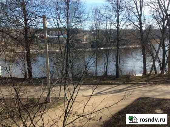 3-комнатная квартира, 65 м², 2/5 эт. на продажу в Боровичах Боровичи