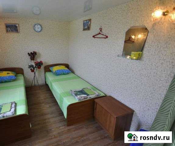 Комната 20 м² в 3-ком. кв., 2/2 эт. в аренду посуточно в Дивноморском Дивноморское - изображение 1