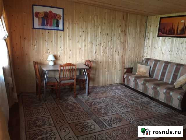 Дом 25 м² на участке 40 сот. в аренду посуточно в Миасском Миасское - изображение 1