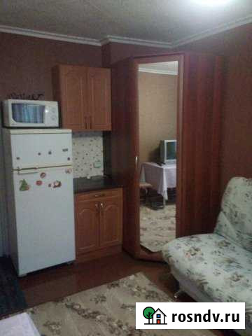 Комната 12 м² в 2-ком. кв., 2/5 эт. в аренду на длительный срок в Усинске Усинск - изображение 1