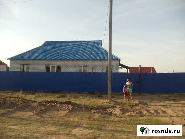 Дом 108 м² на участке 8 сот. на продажу в Троицком Республики Калмыкия Троицкое - изображение 1