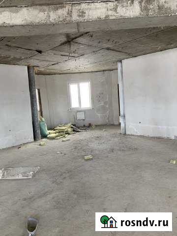 Своб. планировка, 200 кв.м., 4/5 эт. Новый Уренгой - изображение 1