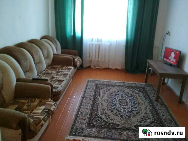 2-комнатная квартира, 60 м², 3/5 эт. в аренду посуточно в Магнитогорске Магнитогорск - изображение 1