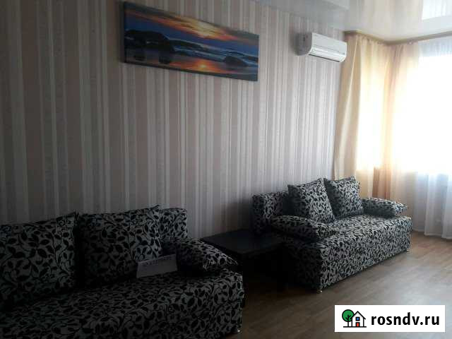 1-комнатная квартира, 41 м², 1/3 эт. в аренду посуточно в Дивноморском Дивноморское - изображение 1