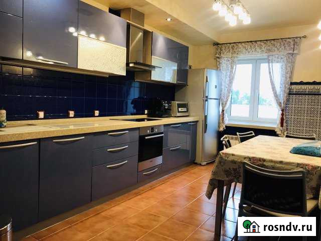 3-комнатная квартира, 100 м², 6/10 эт. в аренду на длительный срок в Екатеринбурге Екатеринбург - изображение 1