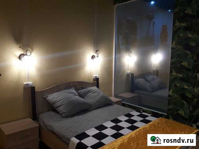 Комната 14 м² в 1-ком. кв., 1/5 эт. в аренду посуточно в Биробиджане Биробиджан - изображение 1