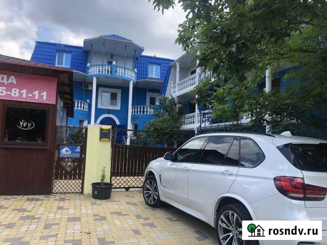 Комната 20 м² в 9-ком. кв., 1/3 эт. в аренду посуточно в Кабардинке Кабардинка - изображение 1