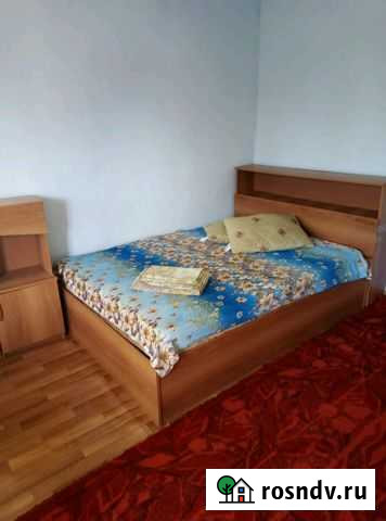 Комната 16 м² в 4-ком. кв., 1/1 эт. в аренду посуточно в Соль-Илецке Соль-Илецк - изображение 1