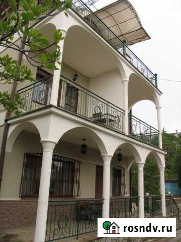 Дом 150 м² на участке 4 сот. в аренду посуточно в Алупке Алупка - изображение 1