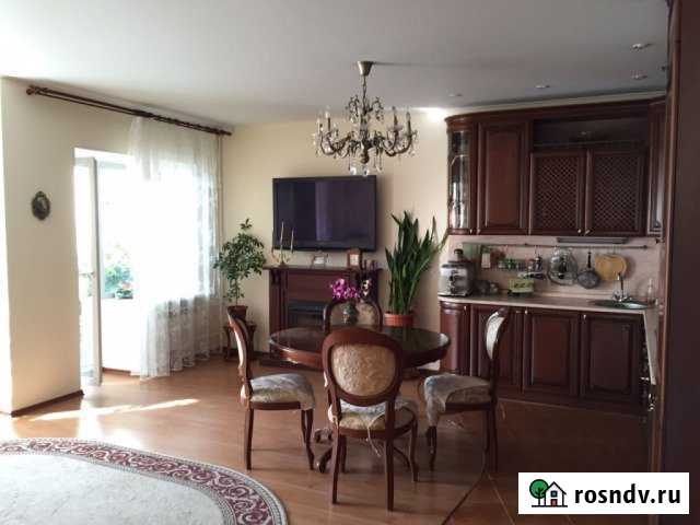 3-комнатная квартира, 100 м², 7/15 эт. в аренду на длительный срок во Владивостоке Владивосток - изображение 1