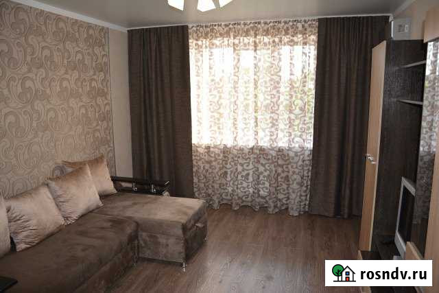 2-комнатная квартира, 60 м², 3/3 эт. в аренду посуточно в Ейске Ейск - изображение 1