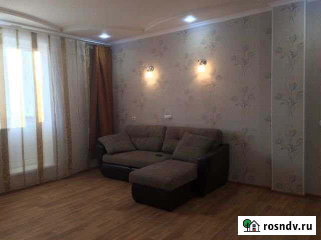 1-комнатная квартира, 58 м², 2/5 эт. в аренду на длительный срок в Излучинске Излучинск - изображение 1