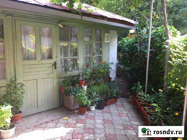 Дом 23 м² на участке 1 сот. на продажу в Алупке Алупка - изображение 1