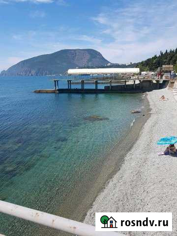 Дом 100 м² на участке 8 сот. в аренду посуточно в Алуште Алушта - изображение 1