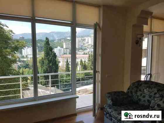 Комната 32 м² в 3-ком. кв., 2/3 эт. в аренду посуточно в Ялте Ялта