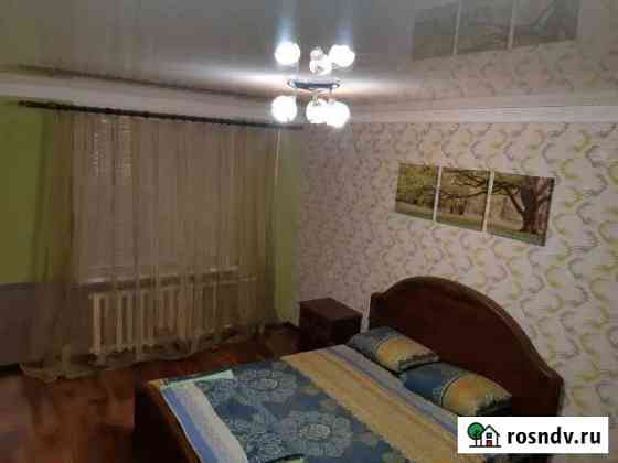2-комнатная квартира, 56 м², 3/5 эт. в аренду посуточно в Альметьевске Альметьевск