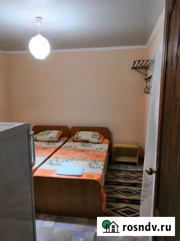 Комната 20 м² в 1-ком. кв., 1/1 эт. в аренду посуточно в Голубицкой Голубицкая - изображение 1