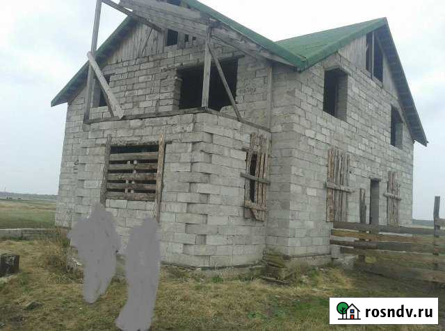 Дом 200 м² на участке 15 сот. на продажу в Петухово Петухово - изображение 1