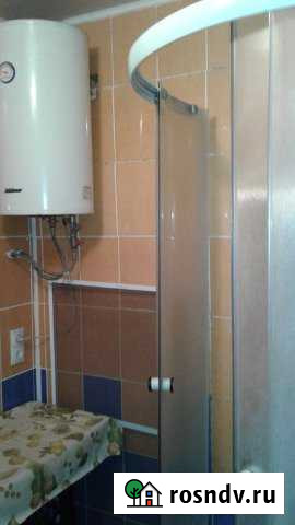 Комната 13 м² в 1-ком. кв., 2/5 эт. в аренду на длительный срок в Омске Омск - изображение 1