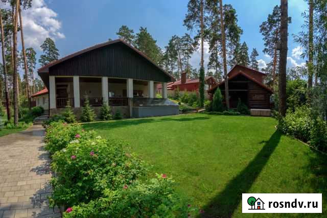 Коттедж 650 м² на участке 25 сот. в аренду посуточно в Волжском Самарской области Волжский - изображение 1