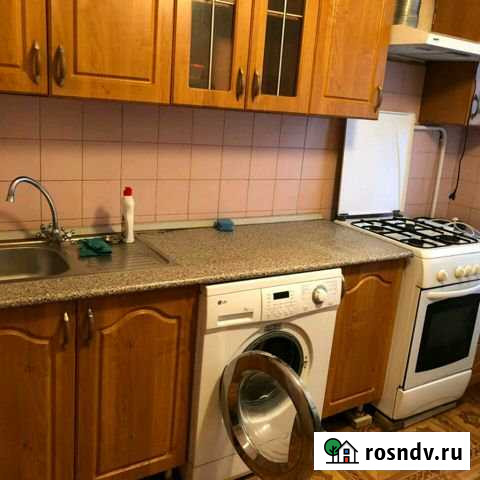 3-комнатная квартира, 68 м², 9/9 эт. в аренду на длительный срок в Майкопе Майкоп - изображение 1