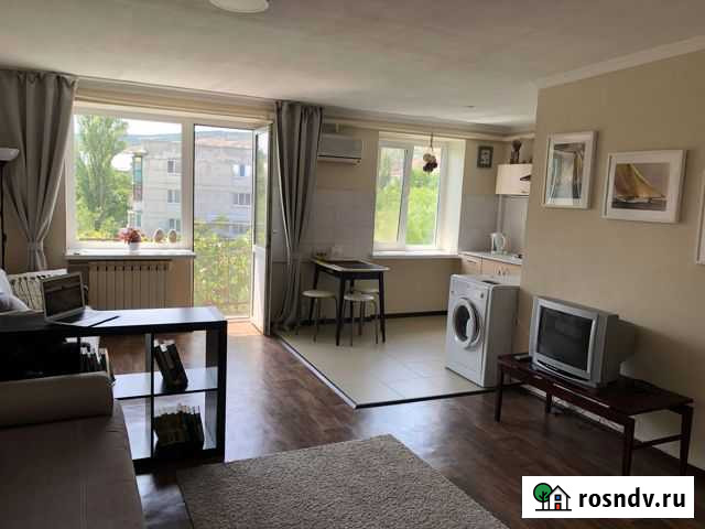 Квартира-студия, 40 м², 4/4 эт. в аренду посуточно в Феодосии Феодосия - изображение 1