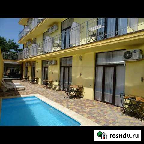 Комната 15 м² в 1-ком. кв., 2/5 эт. в аренду посуточно в Дивноморском Дивноморское - изображение 1