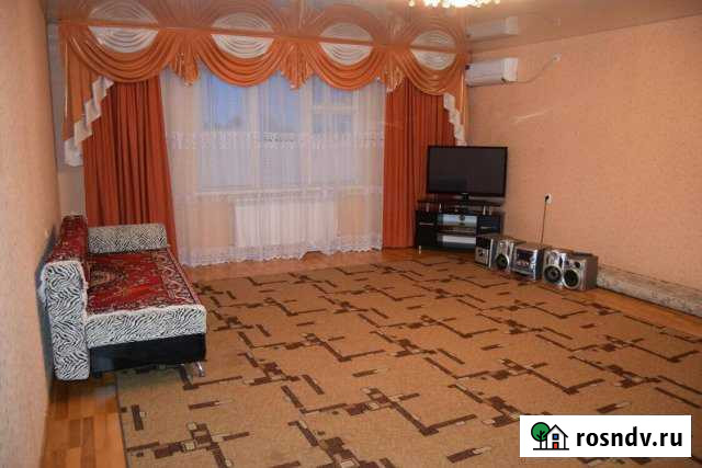Дом 120 м² на участке 10 сот. в аренду посуточно в Астрахани Астрахань - изображение 1