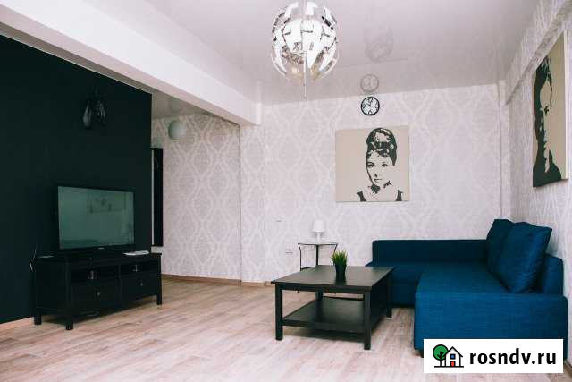 2-комнатная квартира, 49 м², 2/5 эт. в аренду посуточно в Юрге Юрга - изображение 1