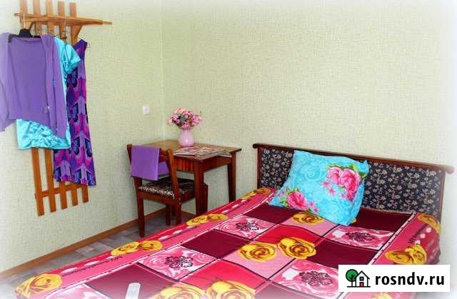 Комната 12 м² в 2-ком. кв., 2/2 эт. в аренду посуточно в Новороссийске Новороссийск - изображение 1