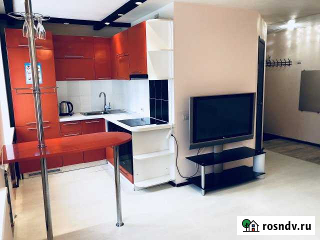 3-комнатная квартира, 65 м², 2/5 эт. в аренду посуточно в Златоусте Златоуст - изображение 1