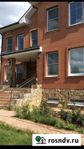 Комната 15 м² в 8-ком. кв., 3/3 эт. в аренду на длительный срок в Троицке Московской области Троицк - изображение 1