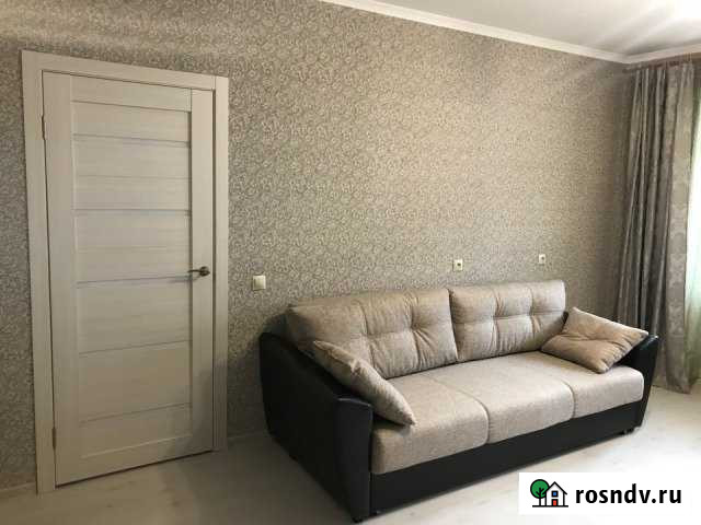 2-комнатная квартира, 60 м², 7/10 эт. в аренду на длительный срок в Батайске Батайск - изображение 1