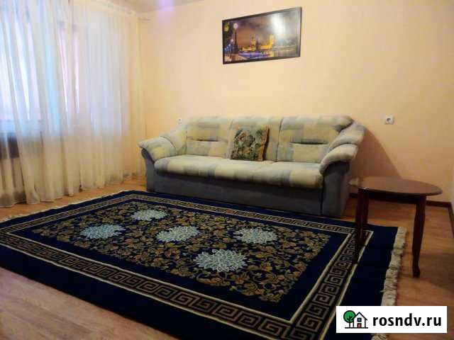 2-комнатная квартира, 52 м², 2/5 эт. в аренду посуточно в Набережных Челнах Набережные Челны - изображение 1