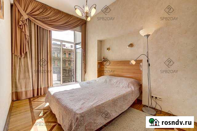 3-комнатная квартира, 130 м², 5/5 эт. в аренду посуточно в Санкт-Петербурге Санкт-Петербург - изображение 1