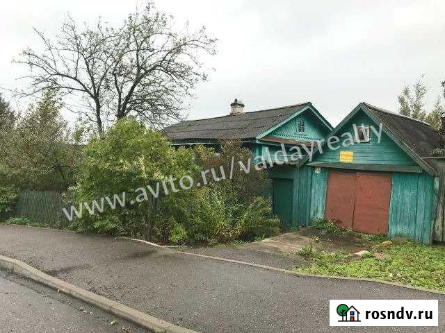 Дом 41.8 м² на участке 5 сот. на продажу в Валдае Валдай - изображение 1
