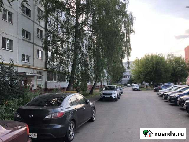 1-комнатная квартира, 32 м², 3/5 эт. на продажу в Нижнекамске Нижнекамск - изображение 1