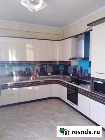 3-комнатная квартира, 100 м², 4/6 эт. в аренду на длительный срок в Сочи Сочи - изображение 1